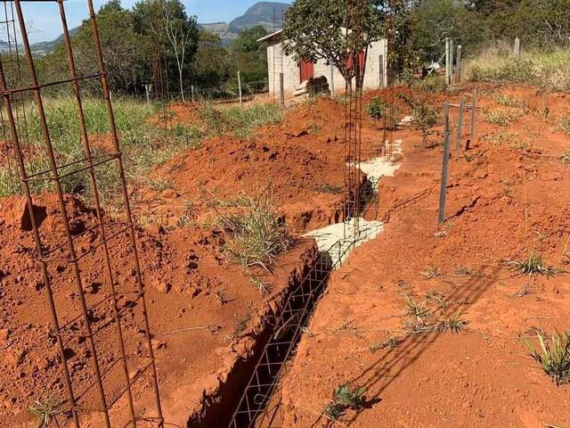 #2998 - Terreno para Venda em Pouso Alegre - MG - 3